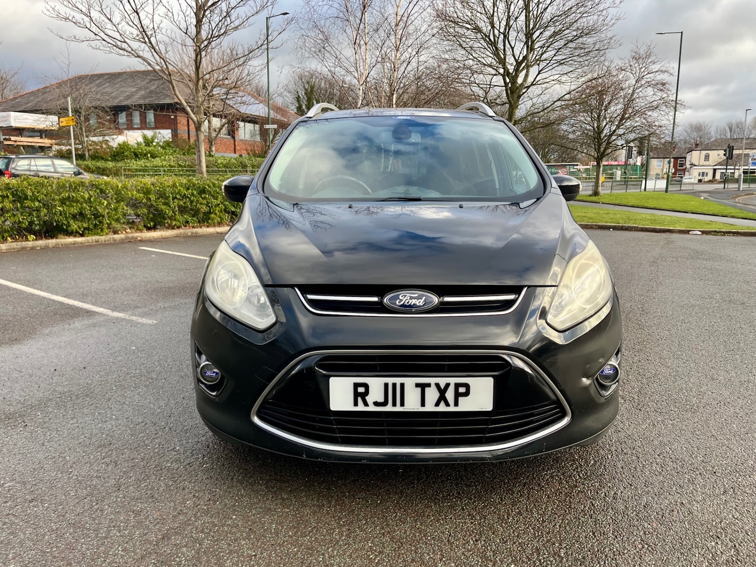 Used Ford Grand C-Max 2011 for sale - 77128114: Photo 2