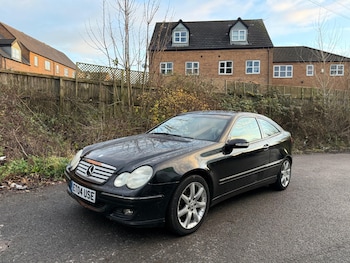 Used Mercedes-Benz C Class 2004 for sale - 76799583: Photo