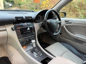 Used Mercedes-Benz C Class 2004 for sale - 76799583: Photo
