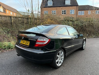 Used Mercedes-Benz C Class 2004 for sale - 76799583: Photo