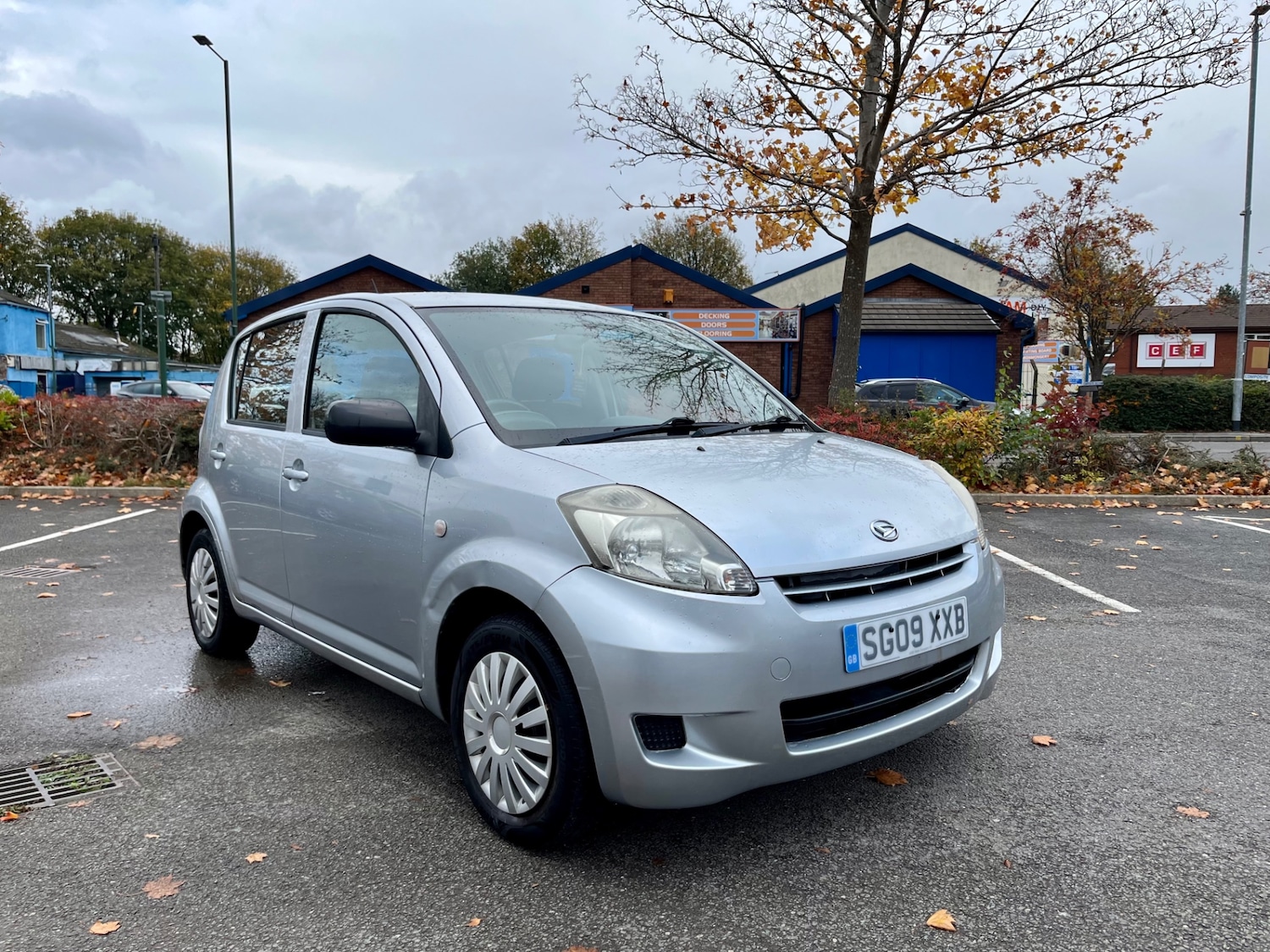 Used Daihatsu Sirion 2009 for sale - 76444410: Photo 2