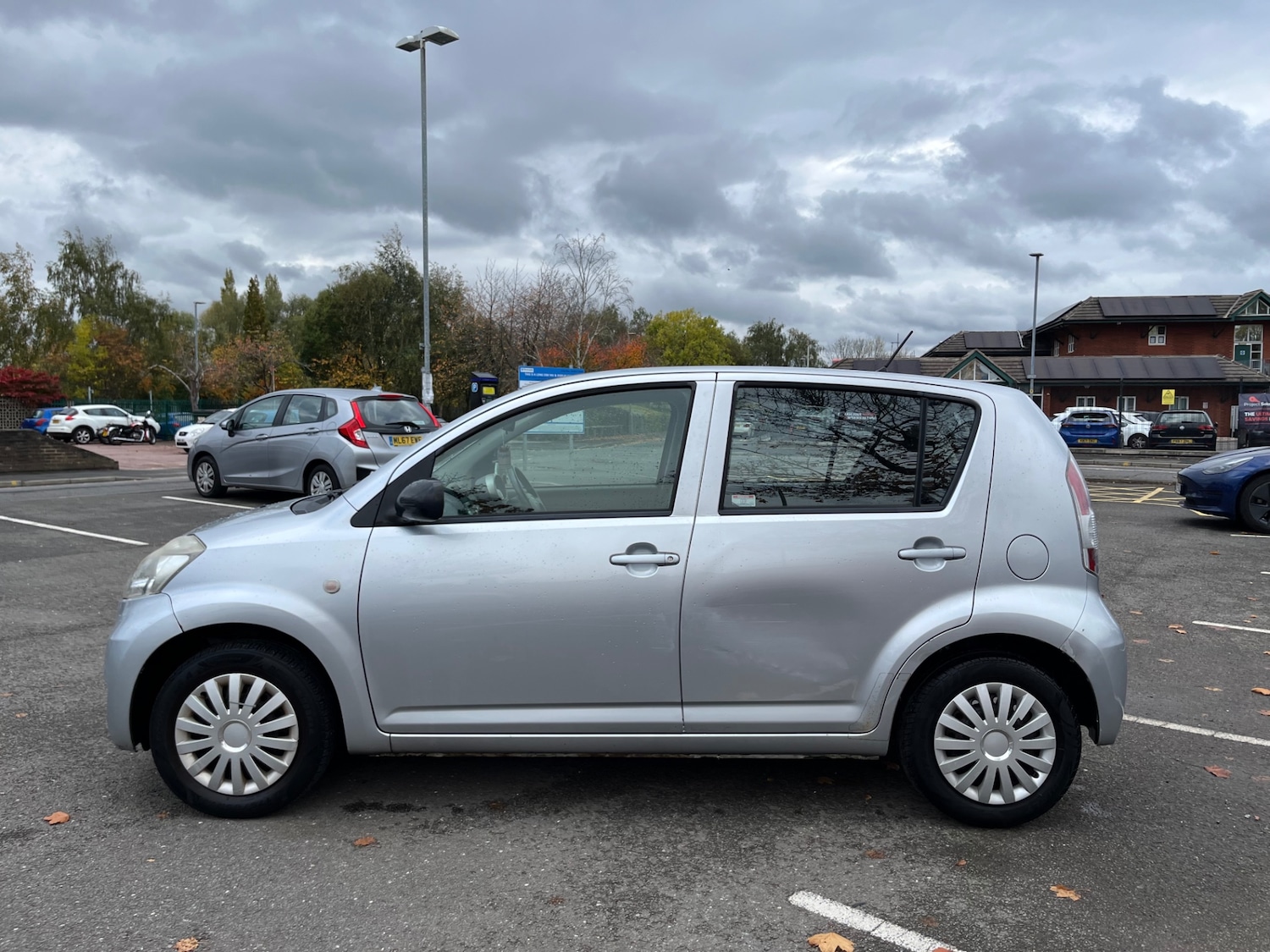 Used Daihatsu Sirion 2009 for sale - 76444410: Photo 7