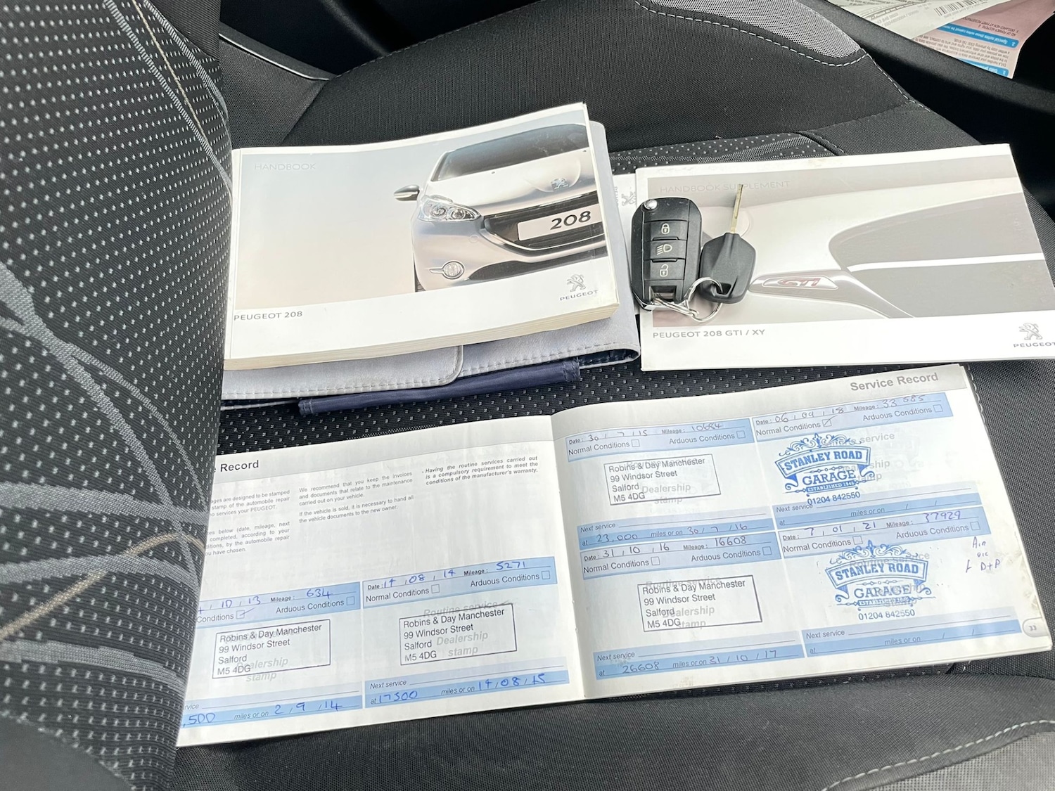 Used Peugeot 208 2013 for sale - 77019027: Photo 16