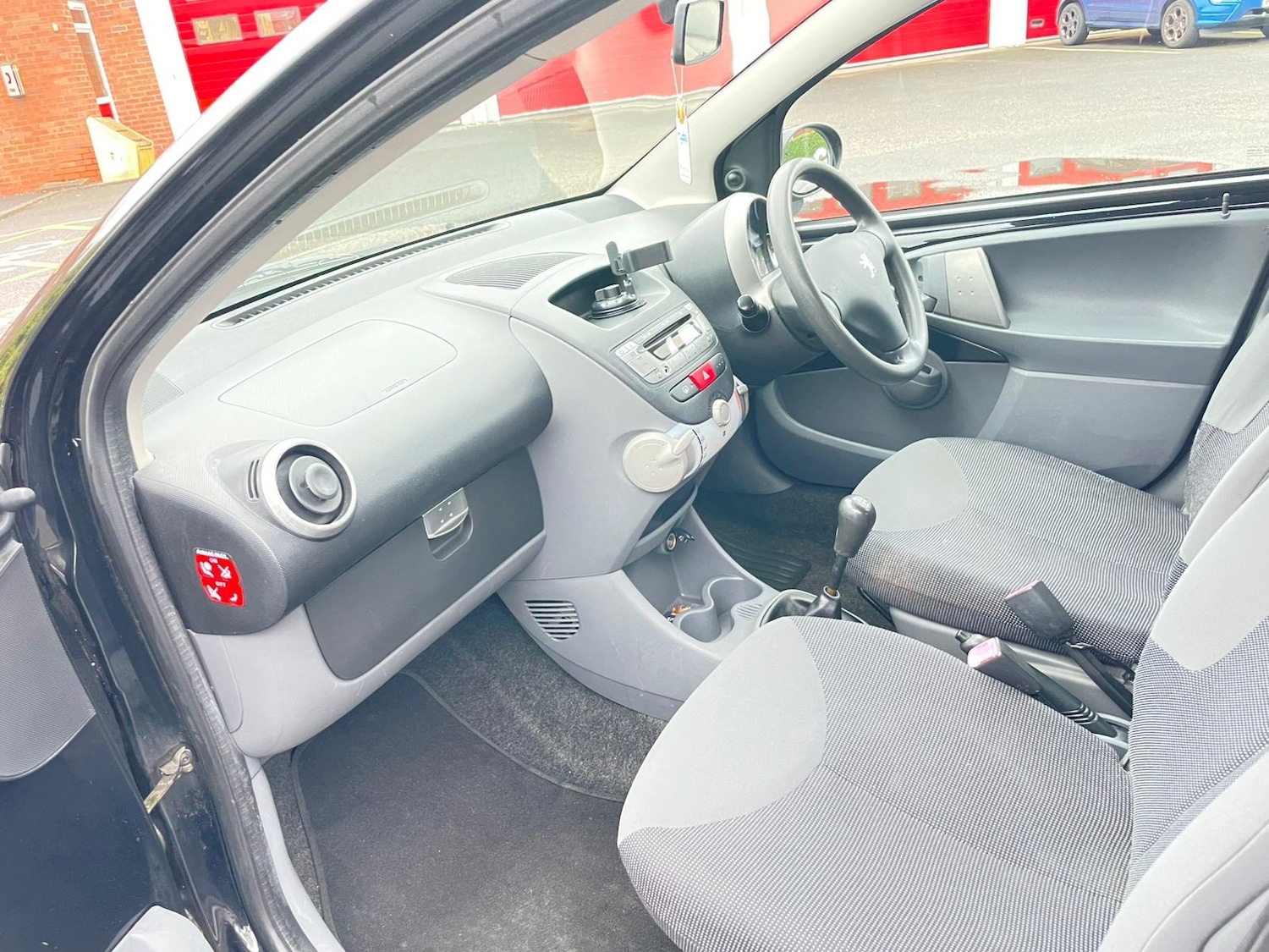 Used Peugeot 107 2008 for sale - 76987138: Photo 12