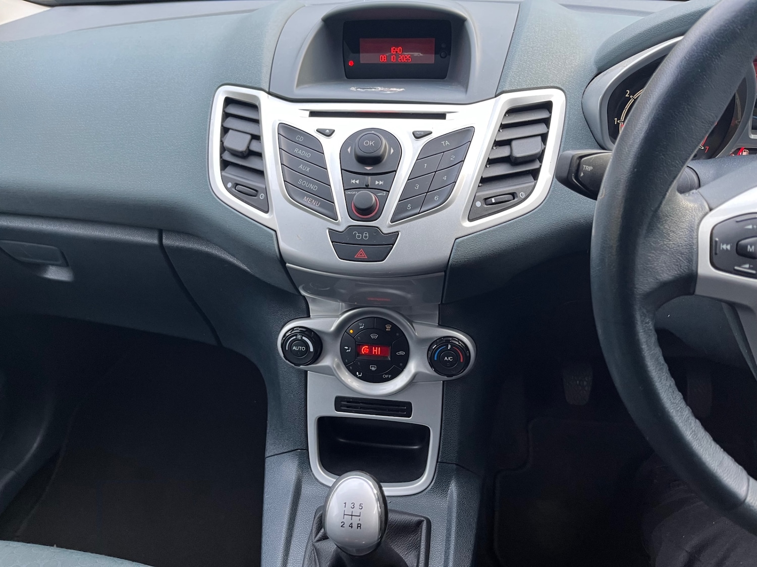 Used Ford Fiesta 2009 for sale - 76319127: Photo 13