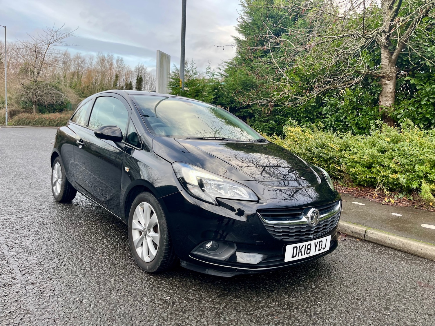 Used Vauxhall Corsa 2018 for sale - 76934120: Photo 2