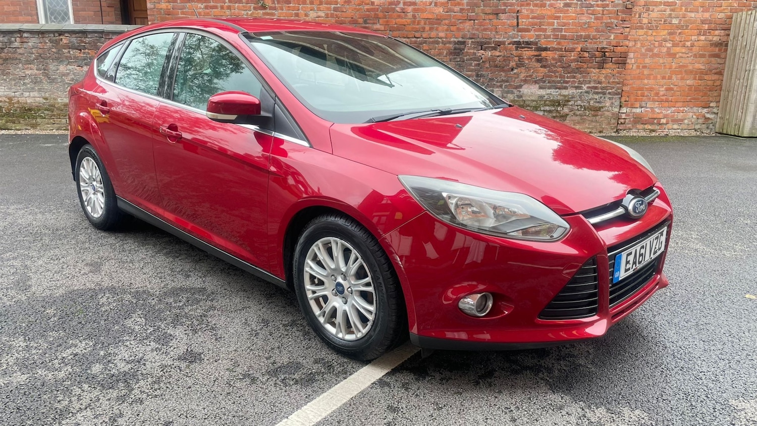 Used Ford Focus 2011 for sale - 76415966: Photo 2