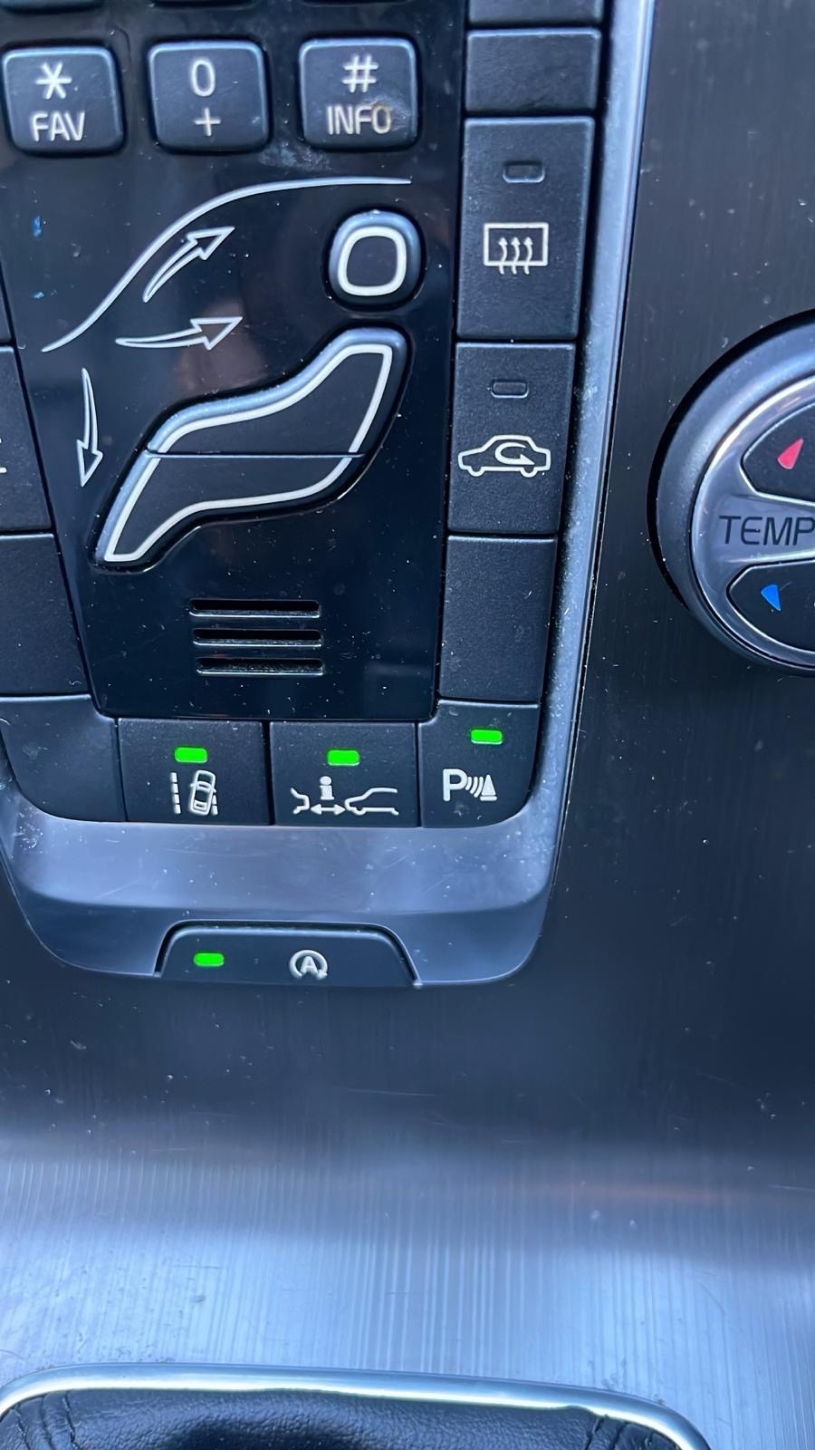 Used Volvo V40 2013 for sale - 77921241: Photo 18