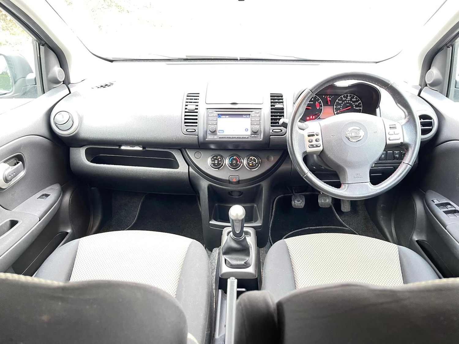 Used Nissan Note 2010 for sale - 77080603: Photo 8