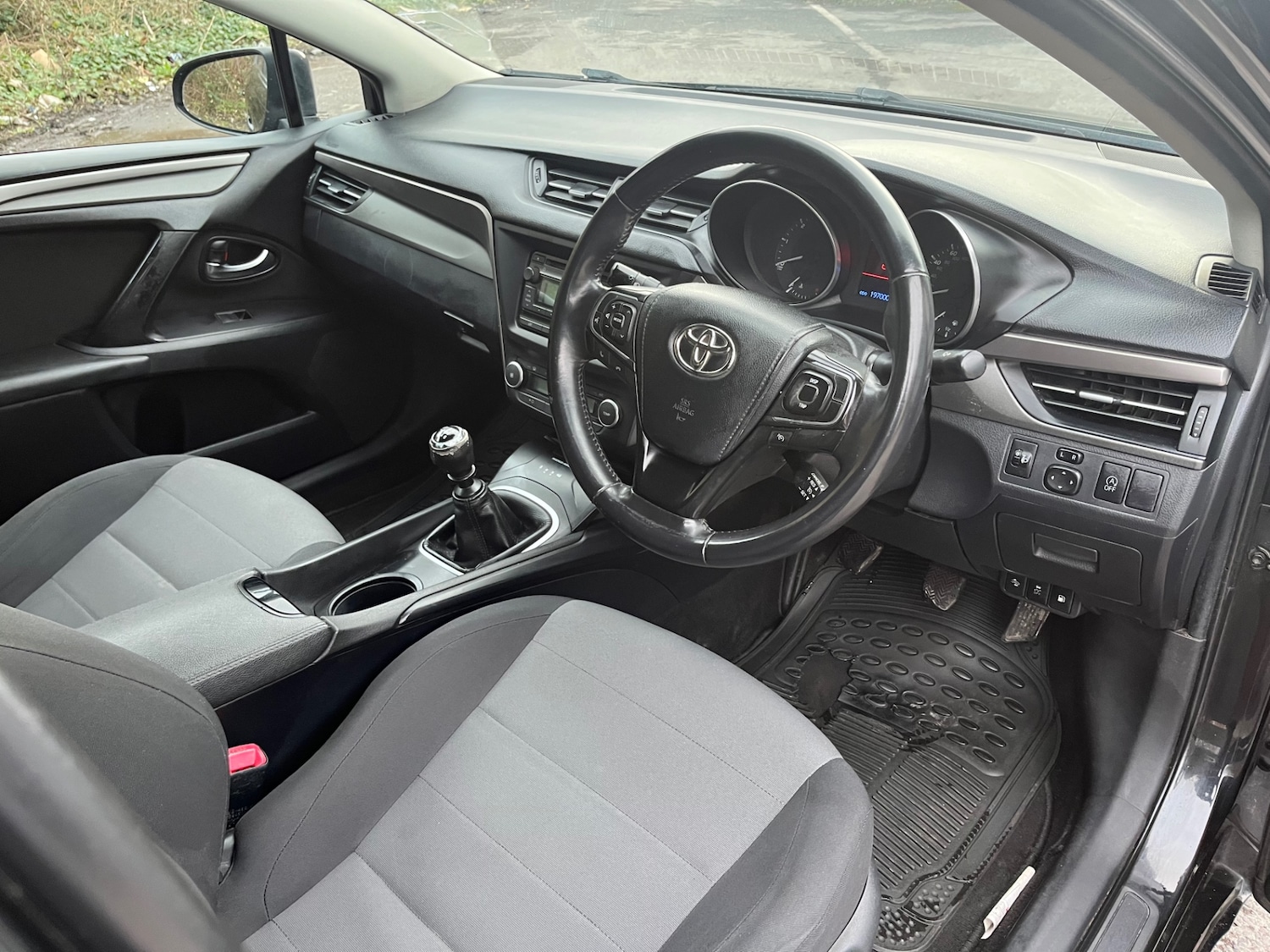 Used Toyota Avensis 2018 for sale - 77547736: Photo 10