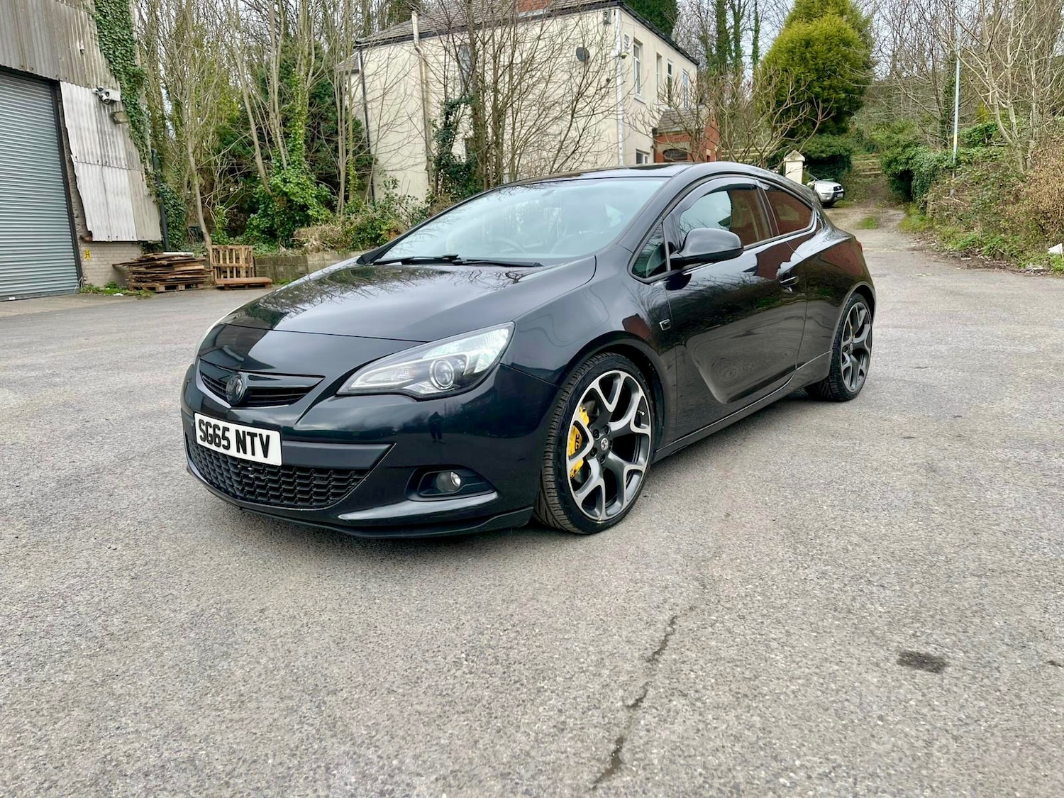 Used Vauxhall Astra GTC 2015 for sale - 77807603: Photo 2