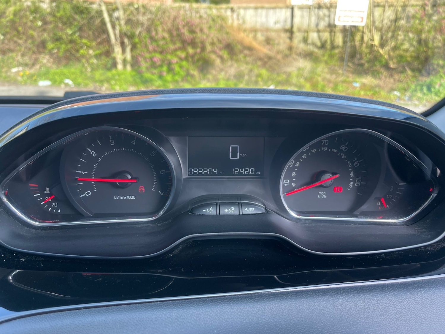 Used Peugeot 208 2014 for sale - 78155603: Photo 13