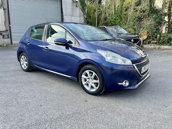 Used Peugeot 208 2014 for sale - 78155603: Photo