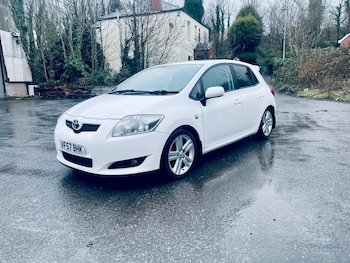 Toyota Auris feature image