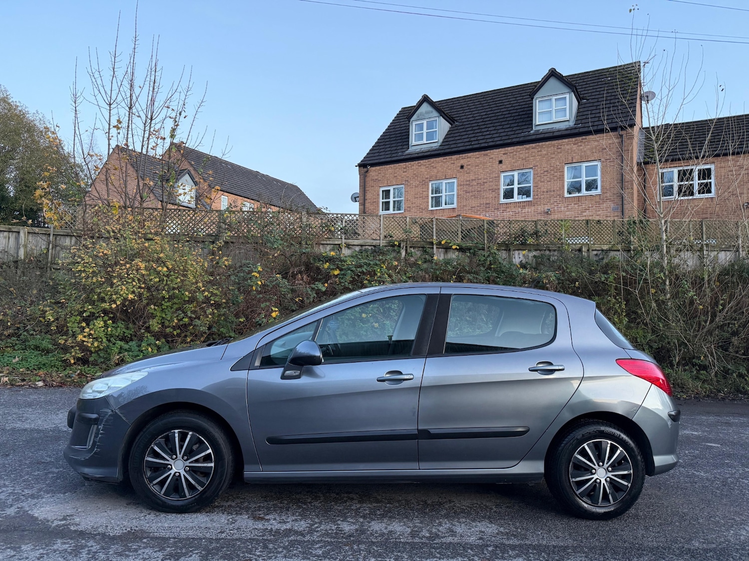 Used Peugeot 308 2011 for sale - 77129840: Photo 6