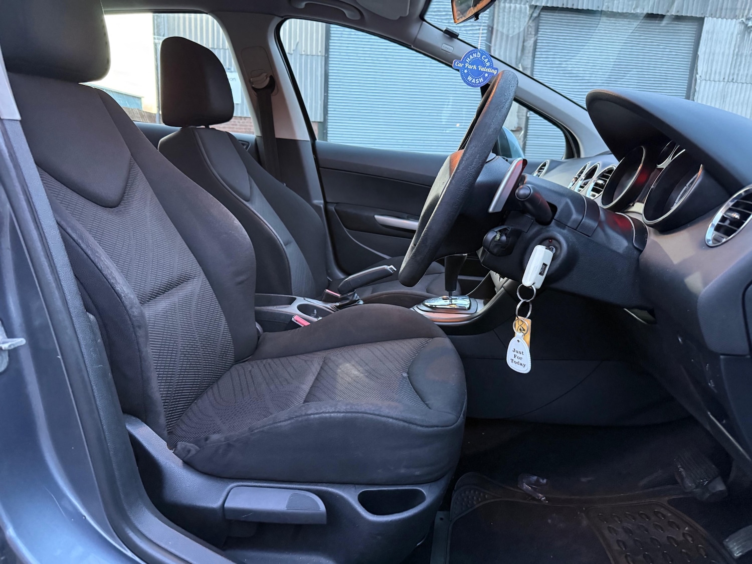 Used Peugeot 308 2011 for sale - 77129840: Photo 7