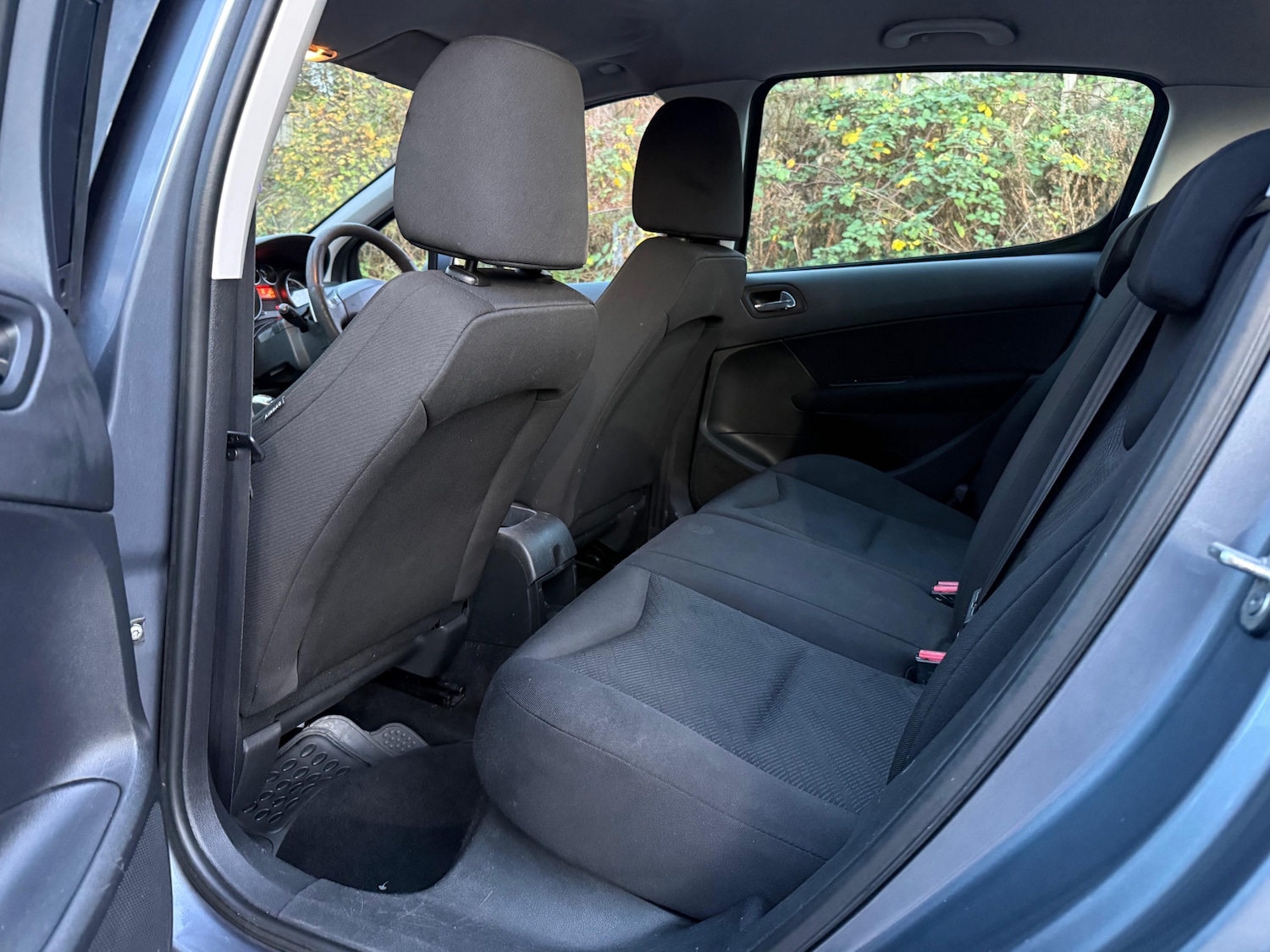 Used Peugeot 308 2011 for sale - 77129840: Photo 8