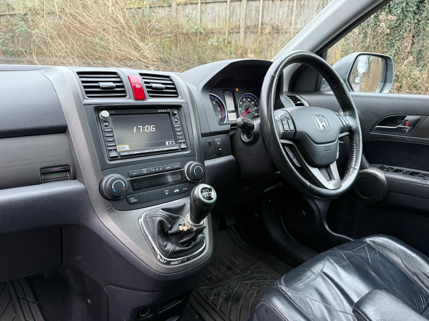 Used Honda CR-V 2010 for sale - 77400136: Photo 2