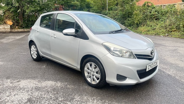 Used Toyota Yaris 2012 for sale - 76232948: Photo 1