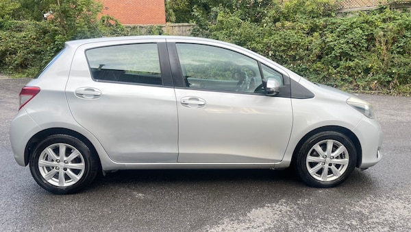 Used Toyota Yaris 2012 for sale - 76232948: Photo 5