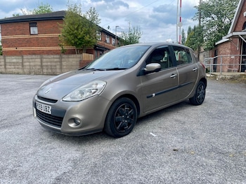 Used Renault Clio 2010 for sale - 78531251: Photo