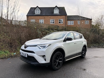 Used Toyota RAV4 2018 for sale - 76948611: Photo
