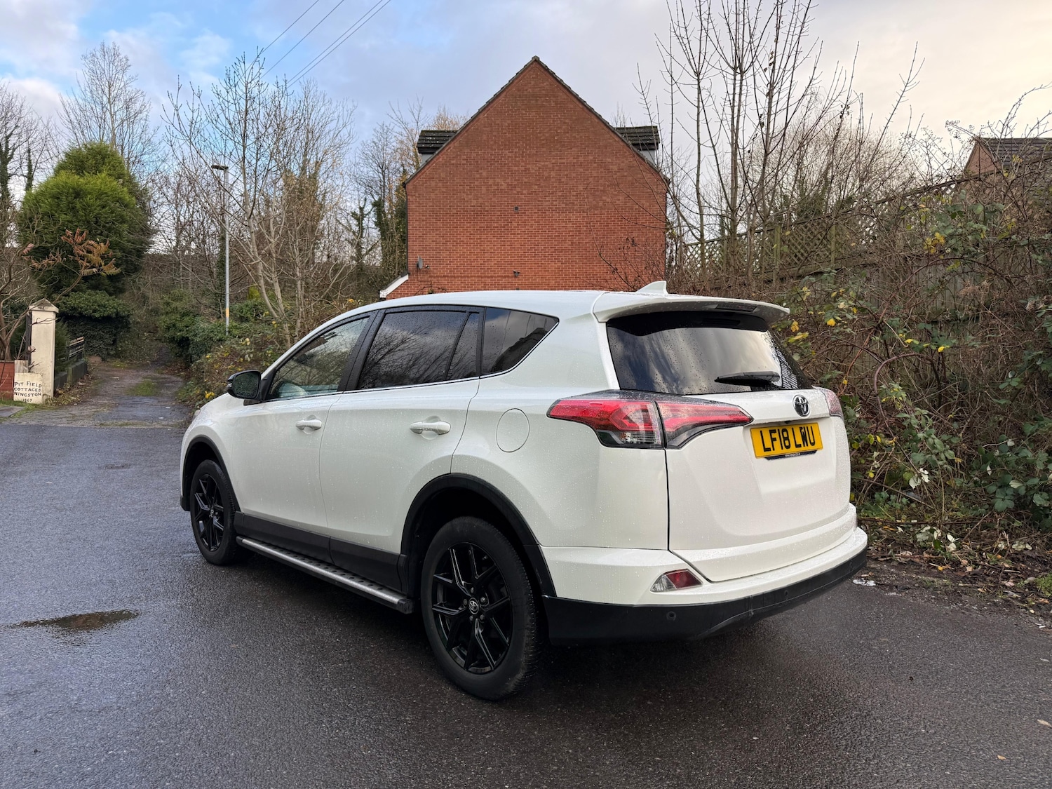 Used Toyota RAV4 2018 for sale - 76948611: Photo 5