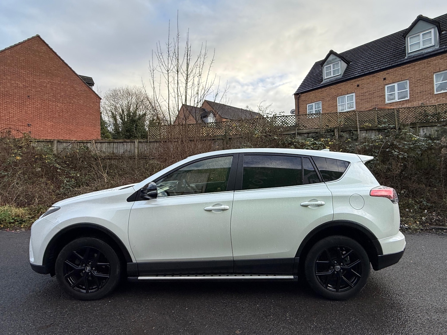 Used Toyota RAV4 2018 for sale - 76948611: Photo 8