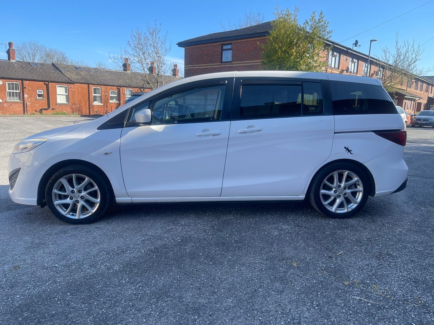 Used Mazda Mazda5 2012 for sale - 77945684: Photo 11