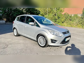2011 (11) - 1.6 Titanium 5dr