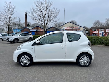 Used Toyota AYGO 2013 for sale - 77802339: Photo