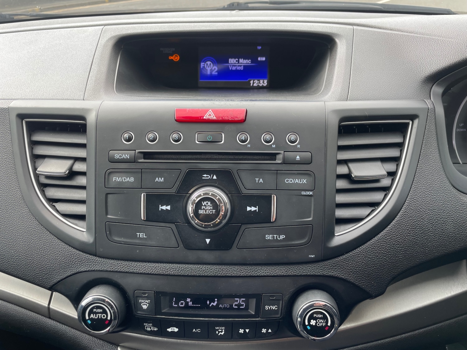 Used Honda CR-V 2015 for sale - 76319137: Photo 18