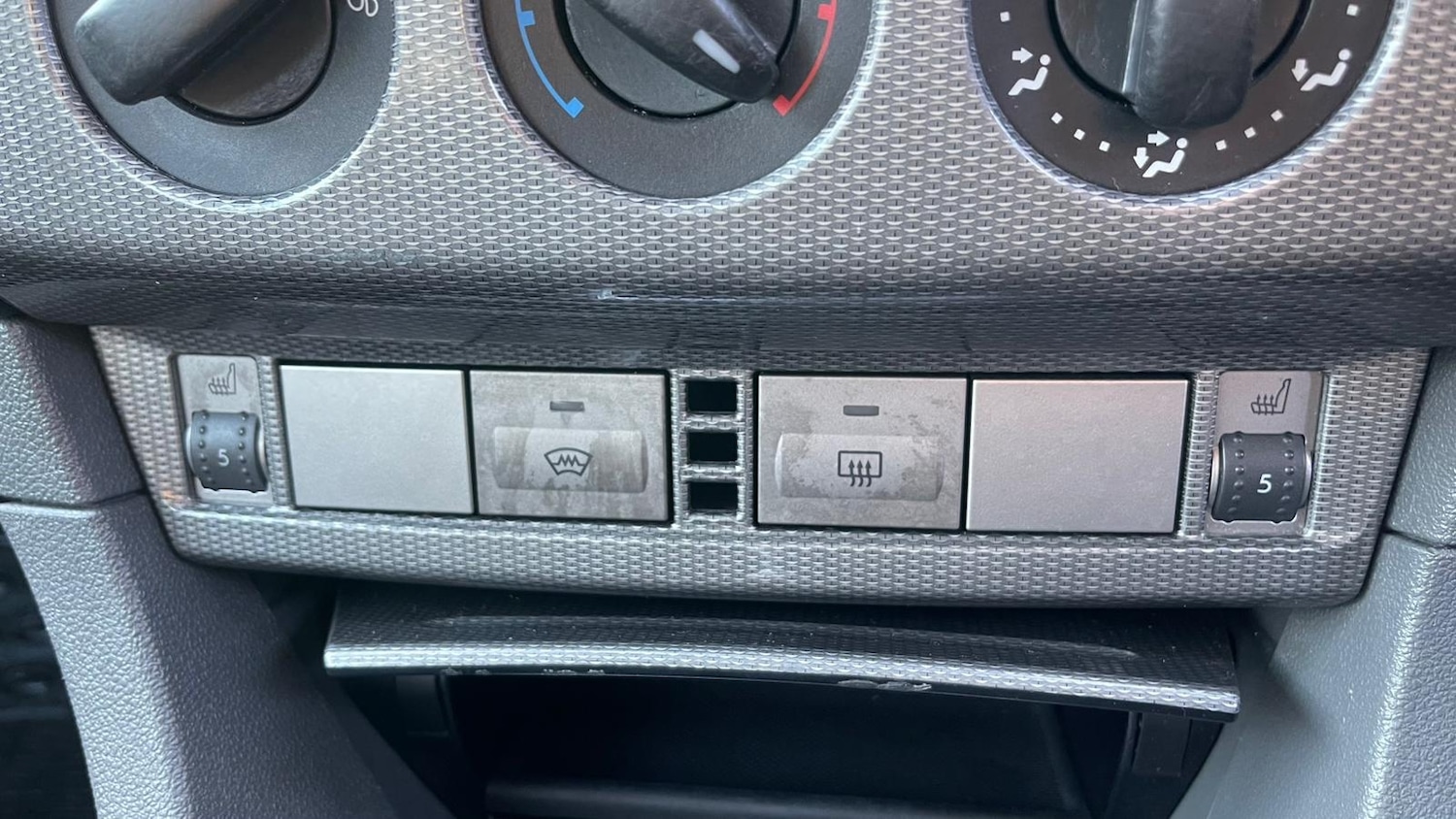 Used Ford Focus 2010 for sale - 77160031: Photo 14