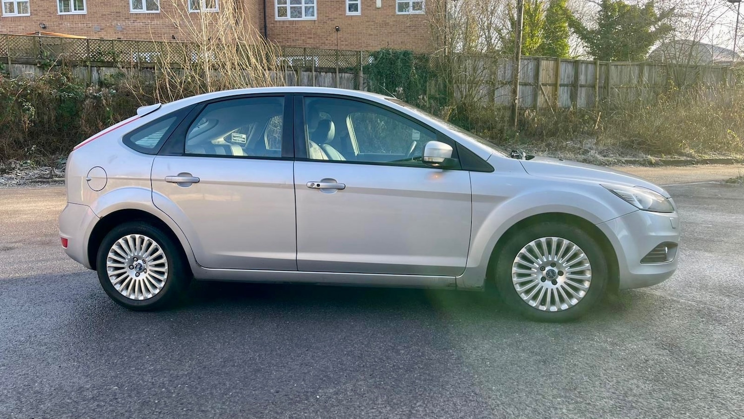 Used Ford Focus 2010 for sale - 77160031: Photo 5