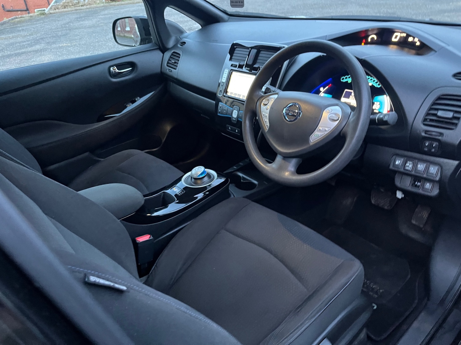 Used Nissan Leaf 2016 for sale - 77210339: Photo 10