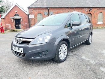 2013 (63) - 1.8i Design Nav 5dr