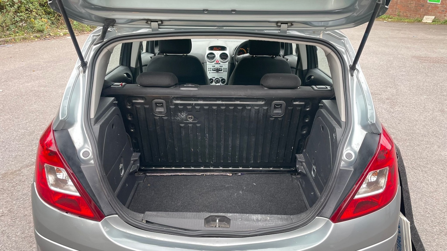 Used Vauxhall Corsa 2011 for sale - 76313371: Photo 13