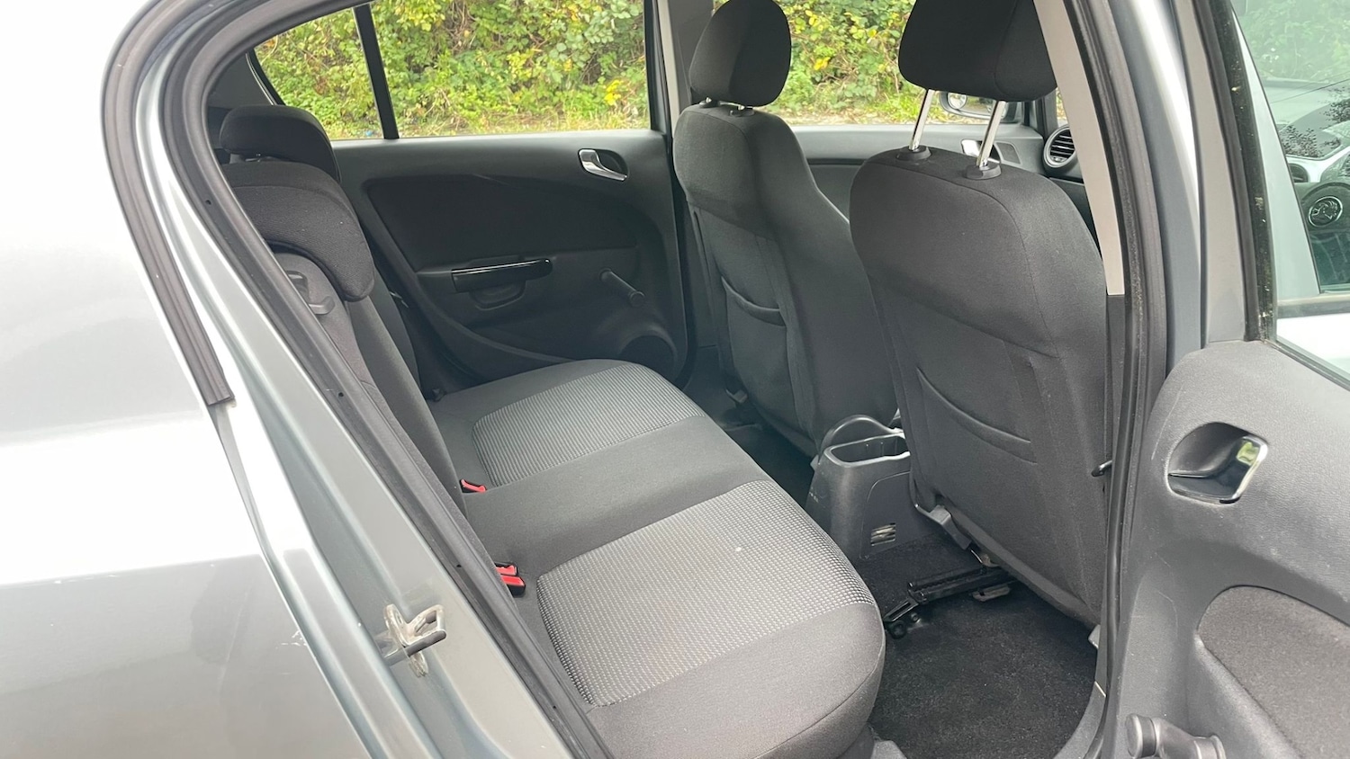 Used Vauxhall Corsa 2011 for sale - 76313371: Photo 9