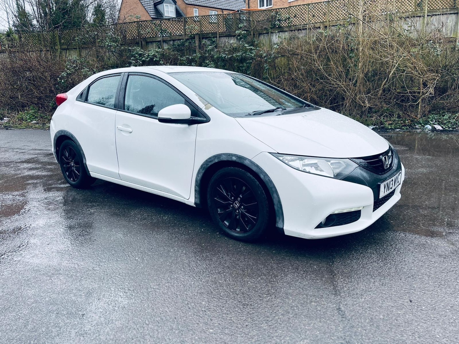 Used Honda Civic 2013 for sale - 77684500: Photo 2