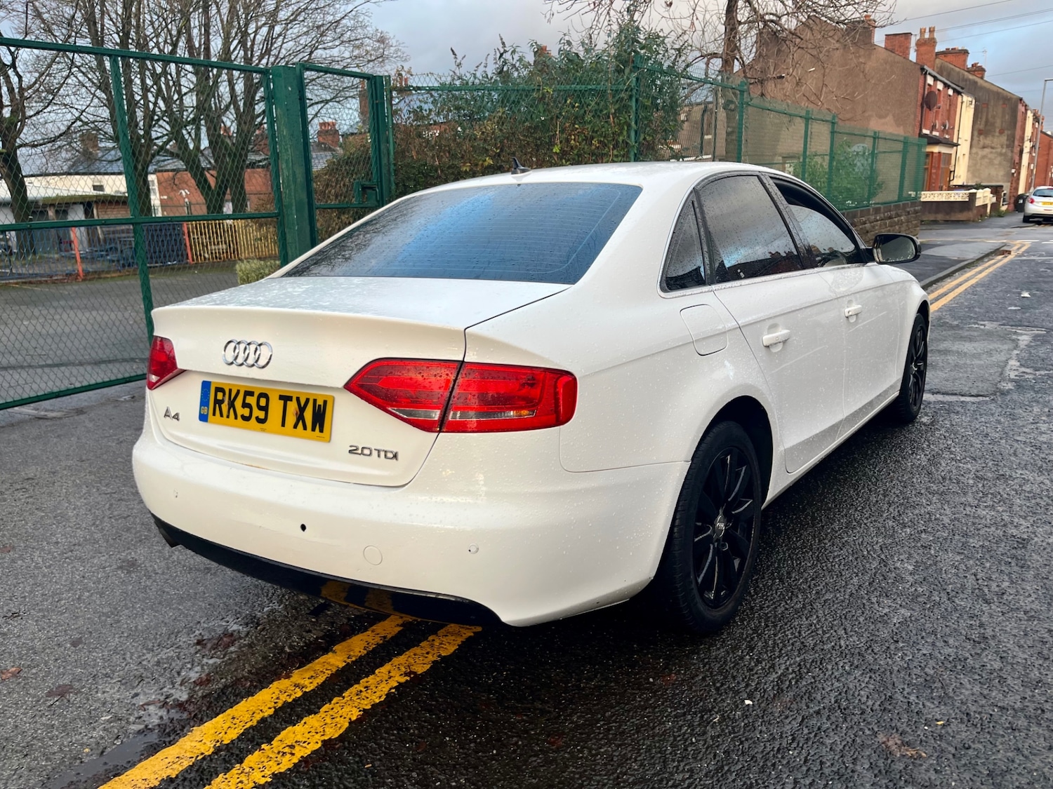 Used Audi A4 2009 for sale - 76670316: Photo 5