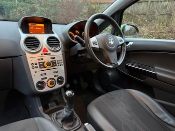 Used Vauxhall Corsa 2012 for sale - 76987166: Photo