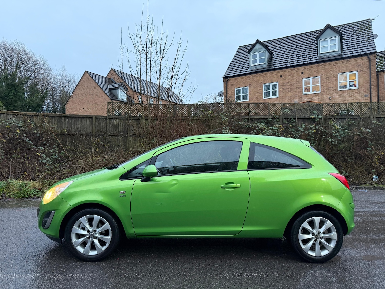 Used Vauxhall Corsa 2012 for sale - 76987166: Photo 3