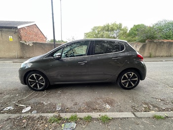 Used Peugeot 208 2019 for sale - 79191110: Photo