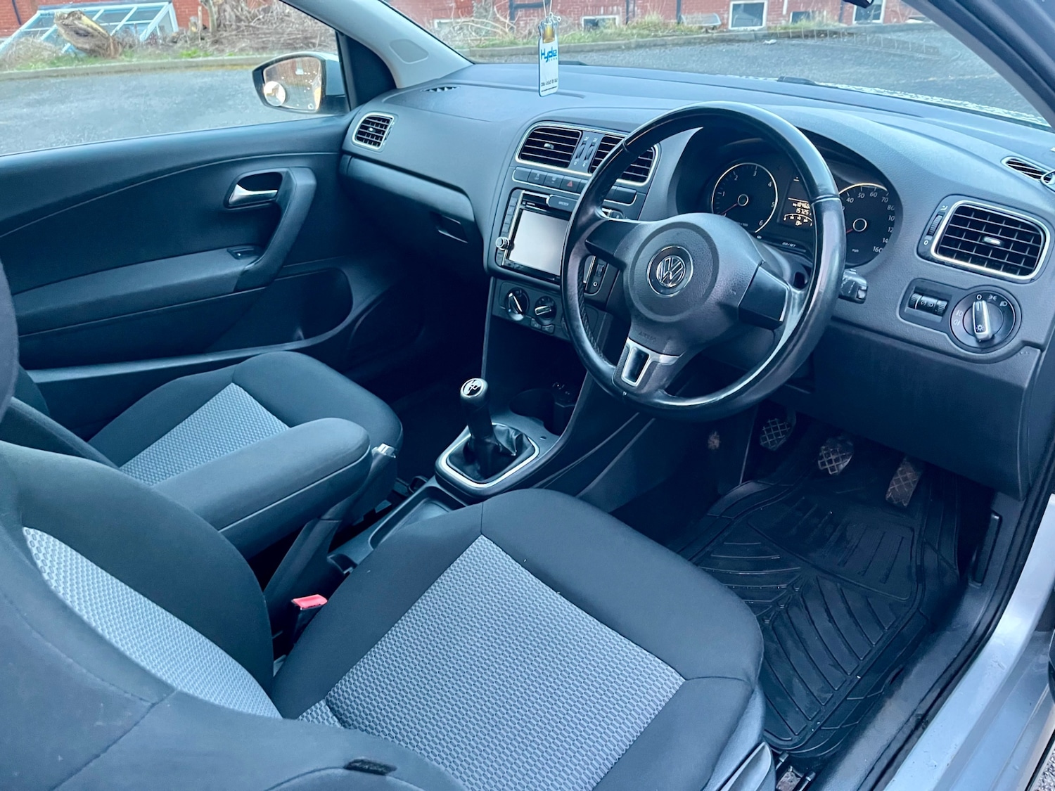 Used Volkswagen Polo 2012 for sale - 77236905: Photo 9