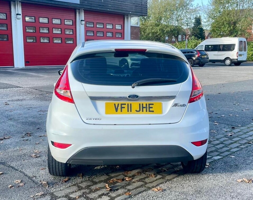 Ford Fiesta 2011 (11) - 1.25 Zetec 5dr [82] - Image 7