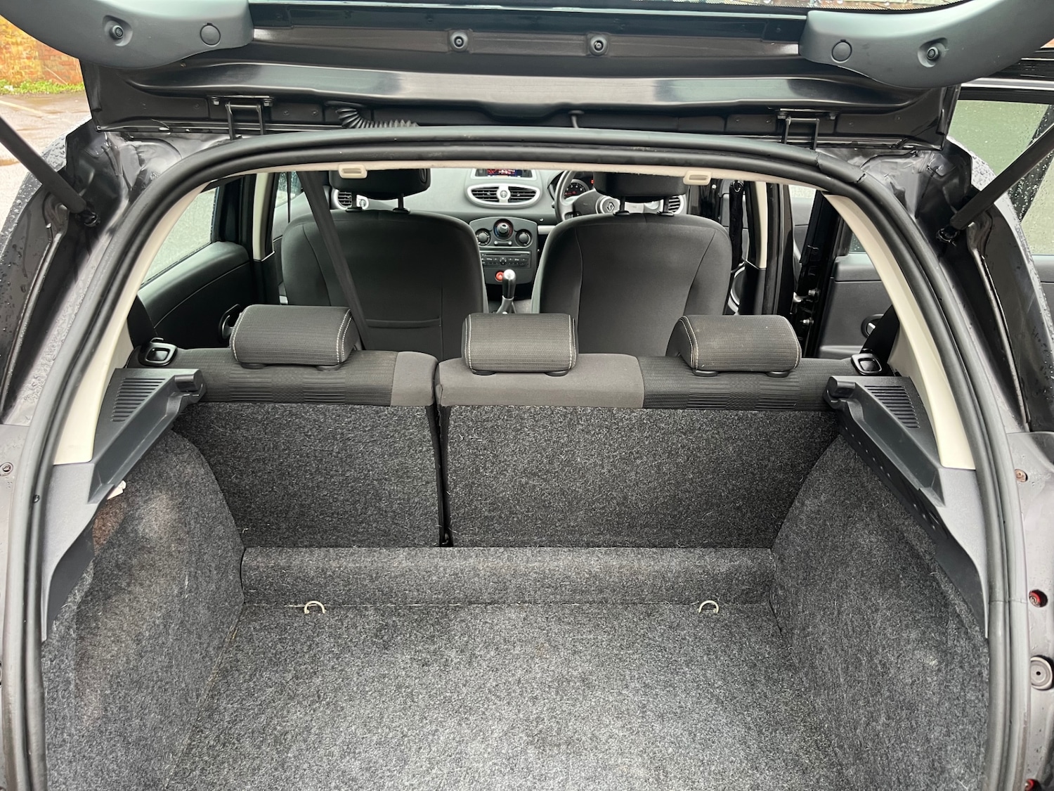 Used Renault Clio 2011 for sale - 77722247: Photo 12