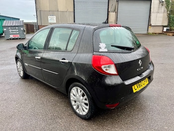 Used Renault Clio 2011 for sale - 77722247: Photo