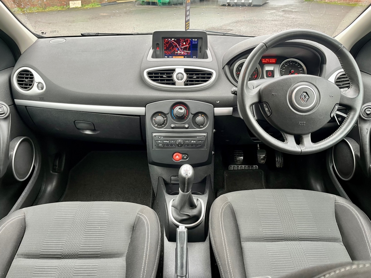 Used Renault Clio 2011 for sale - 77722247: Photo 8