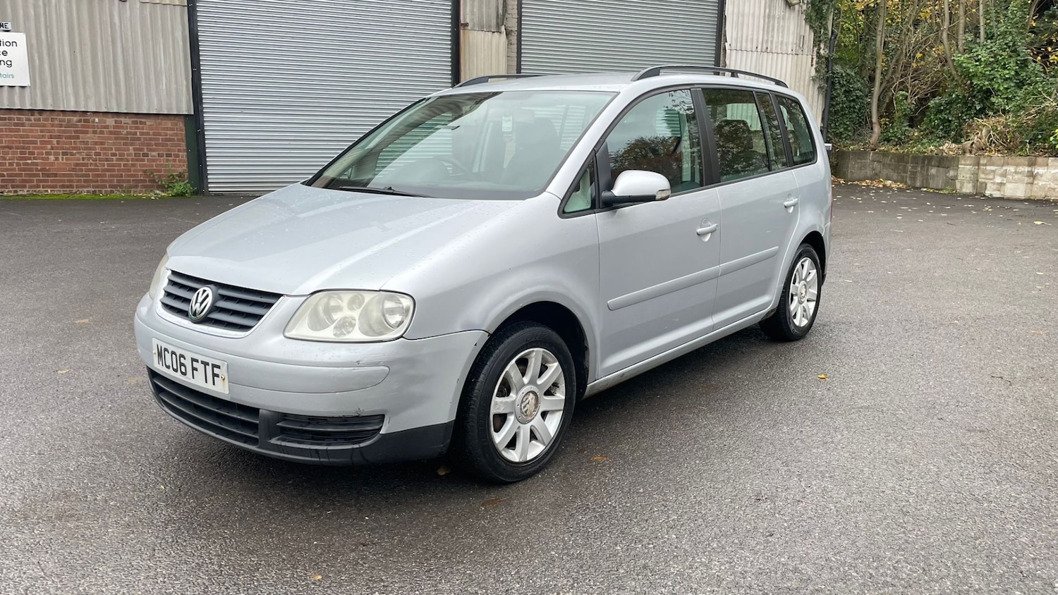 Used Volkswagen Touran 2006 for sale - 76713445: Photo 1