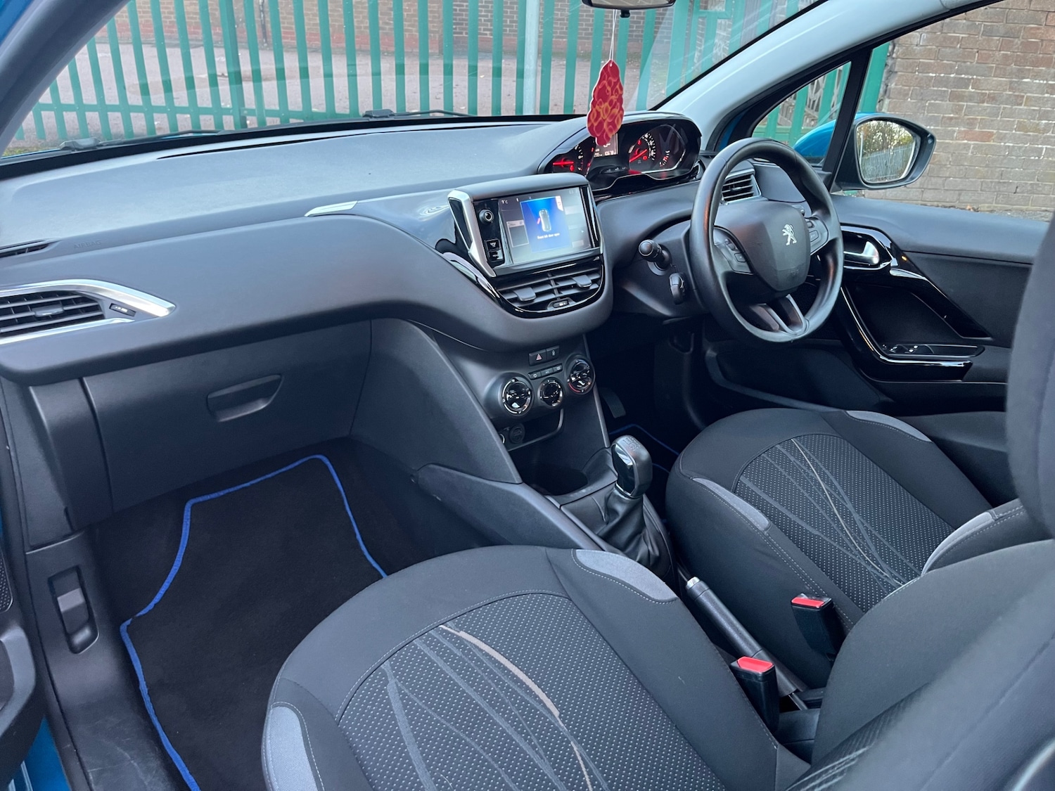 Used Peugeot 208 2012 for sale - 76488431: Photo 12